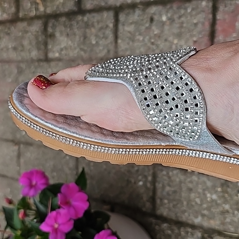 Verano Rio Flipflop Sandals Silver Sparkly Rhinestones Women's Size 8 - Picture 7 of 10